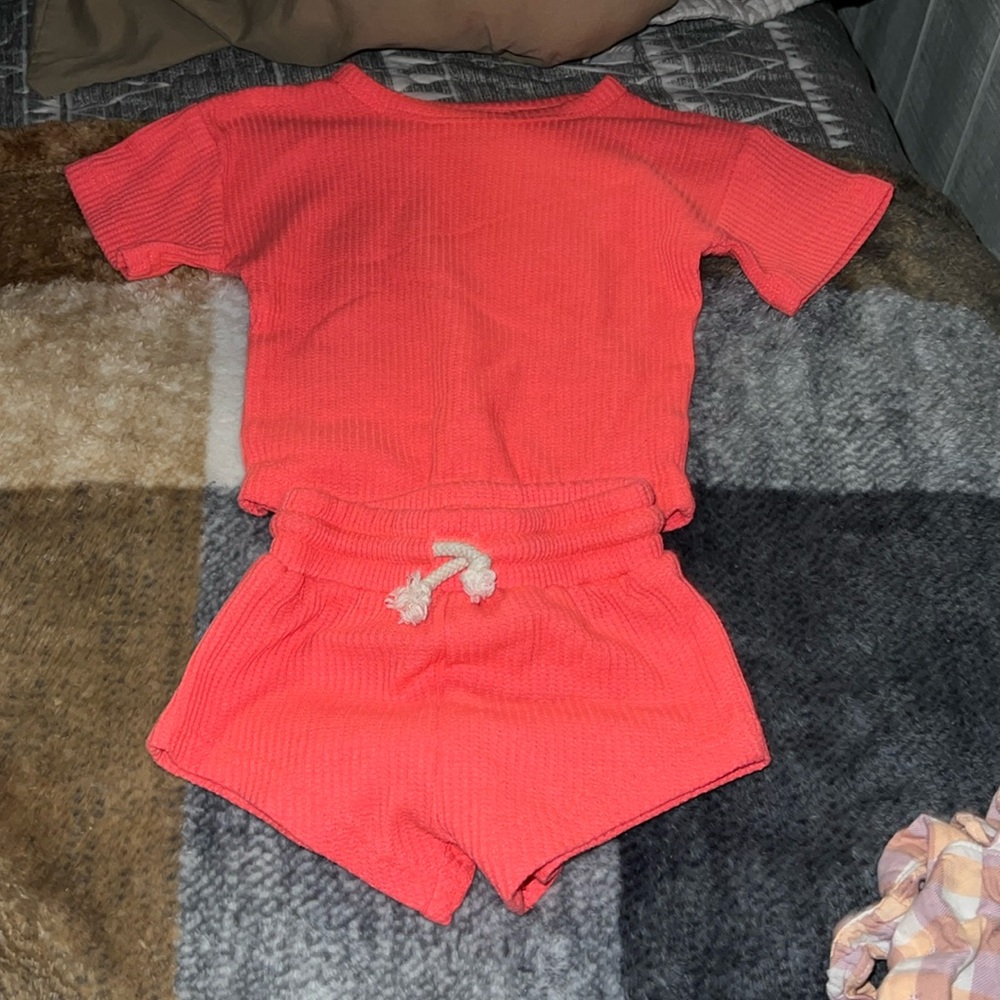 Neon Pink set, 3-6 months
